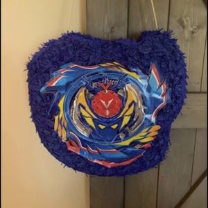 Beyblade piñata
